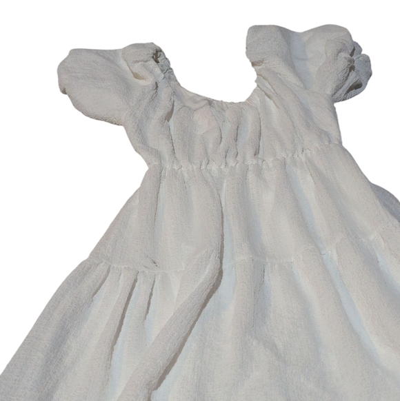 ASTR the label Tiered Puff Sleeve Midi Dress Small Bridal Bachelorette Classic - Picture 3 of 10